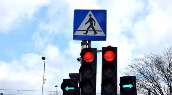 Problematyczna zielona strzałka