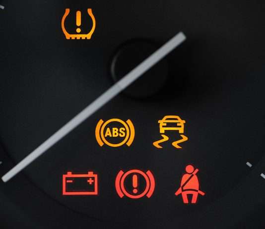 Systemy wspomagające w aucie Systemy wspomagające w aucie