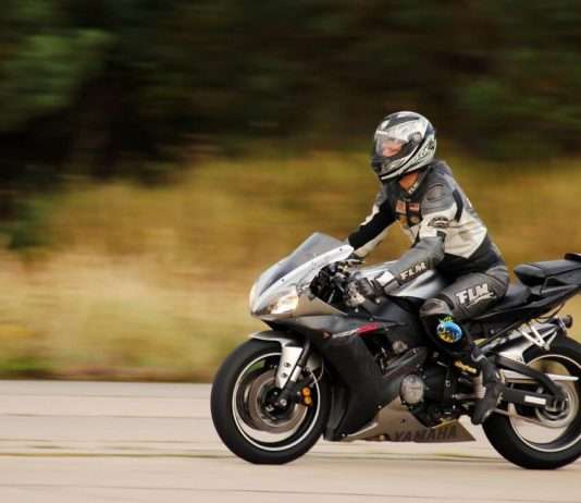 Bezpieczeństwo motocyklisty Bezpieczeństwo motocyklisty 2