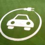 Przywileje dla użytkowników korzystających z aut elektrycznych oraz hybrydowych Przywileje dla osób korzystających z samochodów elektrycznych oraz hybrydowych