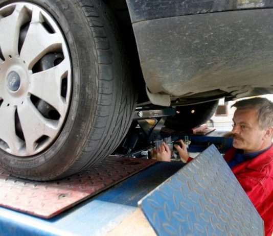 Koszt badania technicznego pojazdu zwiększy się o dodatkowe opłaty, a kary będą surowsze