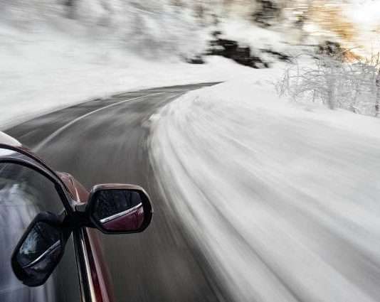 Bezpieczna jazda zimą Bezpieczna jazda zimą